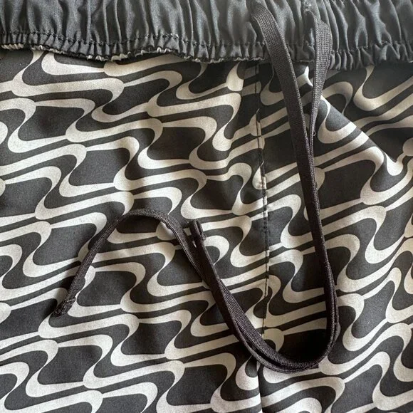 Nike Dri-FIT Tempo Icon Clash 3" Women's Running Shorts Black/Gray Sz MEDIUM - Picture 6 of 7